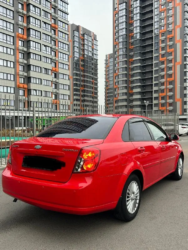 Продаю chevrolet laceti 2007 г выпуска мотор 1.6 16 v 109 лс. работает безупречно гидрики не стучат не дымит масло не ест кпп переключает мягко без хрустов кузов в превосходном состоянии без единого рыжика, днище пороги без гнили техническая часть без каких либо вложений едит мягко не чего не стучит не громит хорошая комплектация 4 стеклоподъемника гур, абс электро зеркала мульти руль гбо евро 4 сигнализация с обратной связью 3 комплекта ключей литые диски р 15 пробег 226 т. км подтверждает автотека авто без дтп цена 515 т +79497313052 - фотография - 5