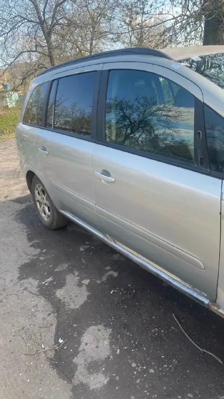 Продам зафира б 2006год я хозяин 350р вопросы по телефону +79496229045 📞 звоните: +7(949)6229045 - фотография