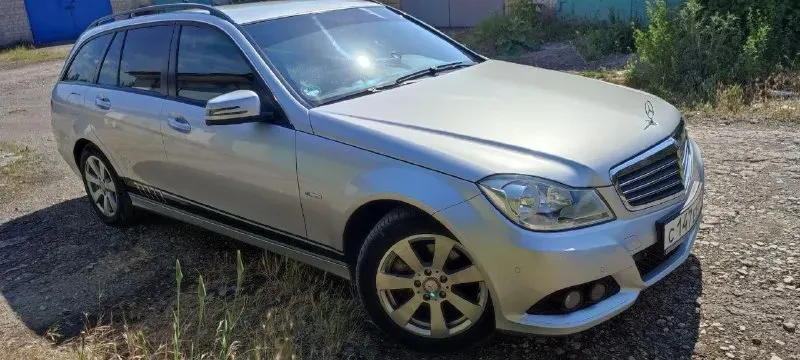 Mercedes benz c200 2.2 cdi 2013 года пробег 90000 км стоит контрактный двигатель. коробка механика 6... - фотография