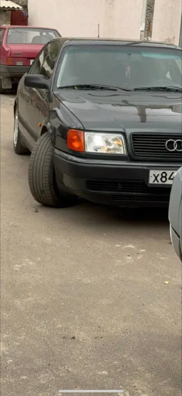 Продам audi 100c4 оцинкованный кузов без рыжиков на 2.3 моторе, 133 лошадиных силы линзовоная оптика от audi a7 в два ряда два комплекта оригинальных дисков audi r17 резина лето зима приятный ухоженный велюровый салон передние стеклоподъемники новая ходовка в круг машина дорогу чувствует уверено сел поехал довезет куда надо без каких-либо проблем по музыке по две пары двадцатых арнольдов спереди усилитель и саб цена : 620 000 торг у капота audi 100 c4 универсал кузов оцинкованный, присутствует рыжики по кузову 2.3 мотор, мотор коробка без нареканий проблема с коеджитроником заводится но не едет, надо менять либо на карбюратор или на инжектор новая ходовка в круг и тормоза ￼ цена: 150 000 реальный торг у капота номер для связи: +7 990 194 11 81 оба автомобиля стоят на учёте на мне собственник￼ ￼ 📞 звоните: +7(990)1941181 - фотография - 4