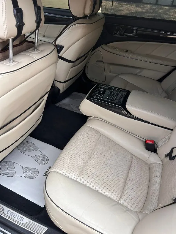 Продаю личный автомобиль hyundai equus2013 год чистый кореец! в отличном состоянии!!! в полностью обслужен от и до в данный момент вложений не требует не каких! двигатель коробка подвеска все в идеале!!! по кузову и салону все как на фото безопасность все на месте стекла все родные!!! машина хорошем состояние для своих лет!!! пробег 197000.. собственник оформлена на меня!!! не дозвонитесь пишите!!! собственник… 89096788882 цена 1🍋400 торг. 📞 звоните: +7(909)6788882 - фотография - 8