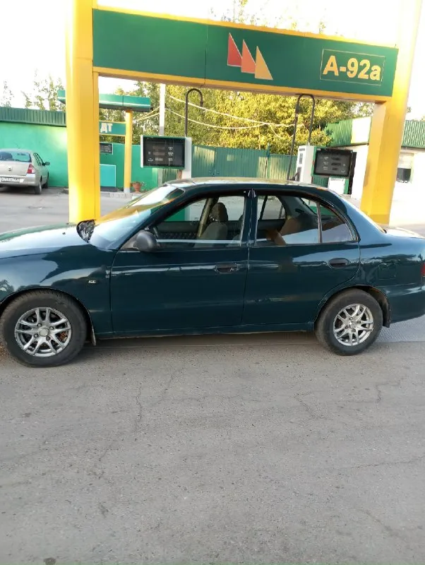 Продам hyundai акцент 98г автомат цена 210т. р т. +79495668073 📞 звоните: +7(949)5668073 - фотография - 1