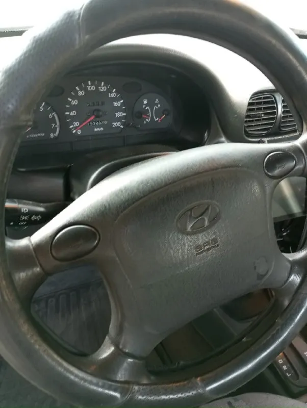 Продам hyundai акцент 98г автомат цена 210т. р т. +79495668073 📞 звоните: +7(949)5668073 - фотография - 2