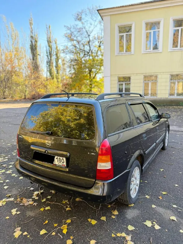 Продам opel astra g 1.6 16v 2000 года выпуска. двигатель самый надежный и простой: 1.6 бензин. коробка: механика. ❗цена 420.000.руб(торг)❗ авто местное, не пригон с рф. сюда заехала с литвы в 2019 году. здесь один хозяин. авто стоял на днр учете, сейчас уже на 180-м регионе. по двигателю, была полная капиталка на 240 тысячах, мотор практически новый, масло не ест не грамма. помпа и грм заменены тогда же ( 20 тыс назад). по коробке, без проблем, все втыкается ничего не хрустит. в том году менялось сцепление в сборе с корзиной и выжимным. по кузову авто практически вся в родном окрасе, дно, пороги, низа дверей, арки, все целое!!! кузов оцинкованный !!!!без рыжиков. очень вместительный багажник, просто огромный. кому нужен хороший, целый универсал под работу, добро пожаловать. по документам, авто юридически чистое. переоформление обязательно!!! машина находится в макеевке. цена 420.000 тыс. торг есть. +79490943554 📞 звоните: +7(949)0943554 - фотография - 3