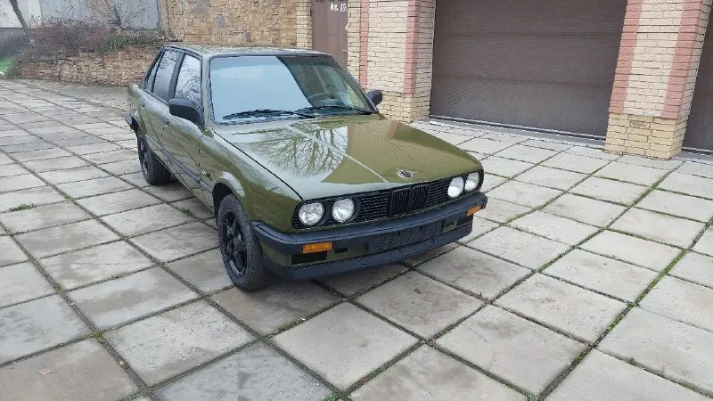 Bmw 316 1984 года. мотор м10b18 карбюратор. цвет по тех. паспорту зеленый. цена 365 тыс. руб. восста... - фотография