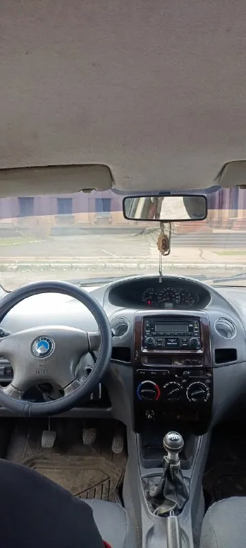 Продам geely мк 2008 год, 1.5 объем, коробка механика. -установлено газовое оборудование ( метан) - передние и задние дисковые тормоза - противотуманные фары - подогрев зеркал - 4 электростеклоподьемника - центральный замок - подушки безопасности - abs - кондиционер по двигателю и коробке нареканий нет. кузов сварки и покраски не требует. стоимость 370.000 руб, торг у капота. вопросы по номеру +79493546235 (+79493546234) 📞 звоните: +7(949)3546235 - фотография - 4