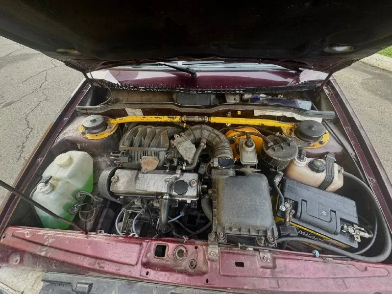 Продам ваз 2114 2011 г. в. на полном и уверенном ходу! дно, пороги, арки, стаканы всё целое! машина обработана! есть 2 не больших момента под лобовым, и все, ничего криминального! двигатель 1.5 8кл. работает ровно, не дымит, не троит. коробка механика, все передачи втыкаются без хрустов, не вылетают. по ходовой взбитая, ничего не гремит. стойки ss20 и все тормоза вкруг новые. стоит приятный выхлоп. салон в хорошем состоянии. руль приора 2, эво ковры. стоит не плохая музыка (6 динамиков, мафон aura, есть проводка под саб) центральный замок, стеклоподъемники, подогревы сидений. дворники, печка, поворотники, свет (свежие фары + туманки) всё работает. генератор свежий, зарядка в полном порядке. уже на зимней резине. полный пакет документов. полное переоформление. цена 299.990 руб. , торг у капота г. донецк +79493633013 📞 звоните: +7(949)3633013 - фотография - 7