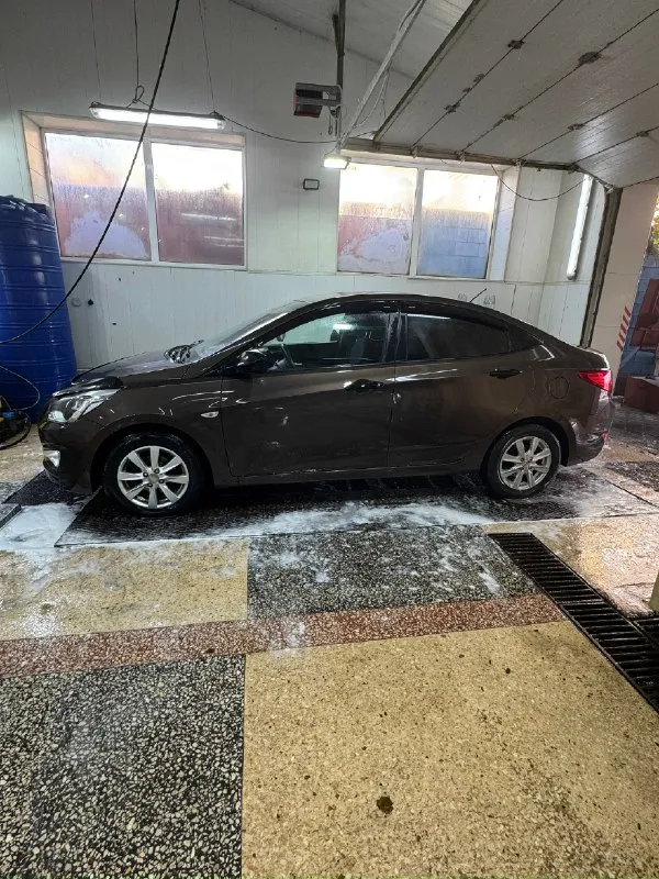 Цена 980 тысячи руб💰 продам hyundai ✅солярис. 2015 года рестайлинг. ✅в хорошем ухоженном состоянии. ✅пробег 191 тысячи ✅. 1.6 двигатель. ✅коробка автомат ✅полная комплектация. машина шустрая никогда не подводила вся техника двигатель все в исправном состоянии сел поехал масло фильтра заменены каждый 7000 т коробка переключает плавно без рывков ходовая часть в отличном состоянии. ☎ +79494599602 уступлю. на полное оформление￼ город. донецк 📞 звоните: +7(949)4599602 - фотография - 2