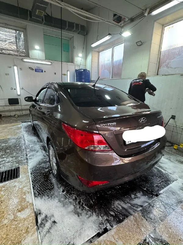 Цена 980 тысячи руб💰 продам hyundai ✅солярис. 2015 года рестайлинг. ✅в хорошем ухоженном состоянии. ✅пробег 191 тысячи ✅. 1.6 двигатель. ✅коробка автомат ✅полная комплектация. машина шустрая никогда не подводила вся техника двигатель все в исправном состоянии сел поехал масло фильтра заменены каждый 7000 т коробка переключает плавно без рывков ходовая часть в отличном состоянии. ☎ +79494599602 уступлю. на полное оформление￼ город. донецк 📞 звоните: +7(949)4599602 - фотография - 3