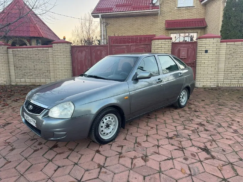 🚘продам!!!🚘 автомобиль лада приора 2010 год! ❄️кондиционер! система аbs! стекло подъемника-2! электро-усилитель руля! электро-привод зеркал! аудио система ! сигнализация 2 стороняя колеса-2 комплекта зима/лето мотор 1,6 ( 16 клапаный) обешумлен весь кузов! авто в очень хорошем состоянии! без гнили и ржавчены! мотор, ходовая, коробка в идеале!!! электрика вся исправна! 📑документы в порядке! 👀осмотр г. харцызк 💵 395 тыс руб ☎️тел +79498643045 - фотография - 2
