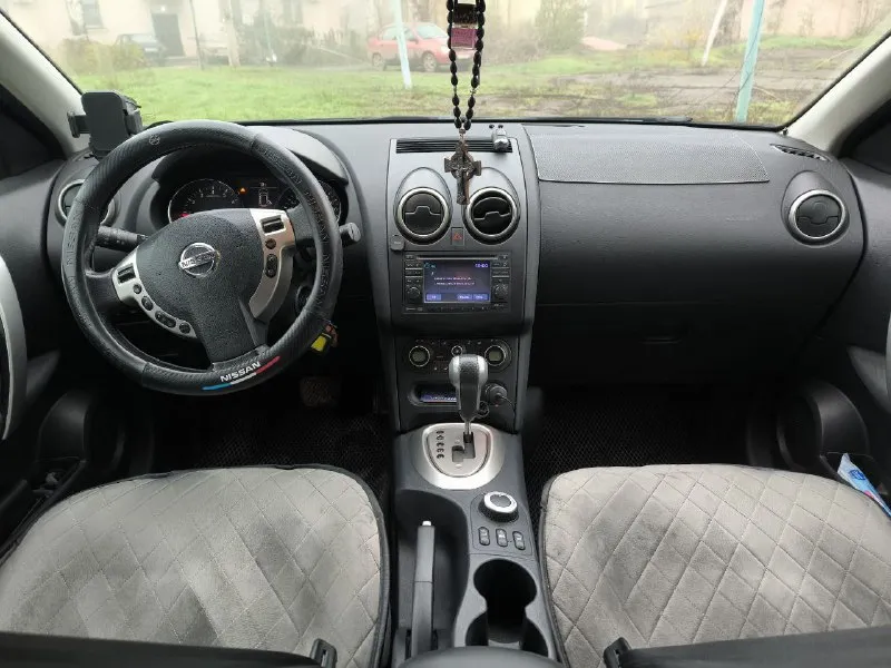 Продам nissan кашкай 2010г. пробег оригинальный 126100 км. объём 2.0, полный привод (подключаемый). в комплектацию входят: двухзонный климат контроль, подогрев сидений и зеркал, омыватель фар, мультируль с круиз-контролем, все электростекооподъемники, электрорегулировка зеркал abs, esp. машина в очень хорошем техническом и внешнем состоянии. я хозяин. цена 1,35🍋. больше информации по телефону +79491035455, иван. 📲 tg: иван 📞 звоните: +7(949)1035455 - фотография - 8