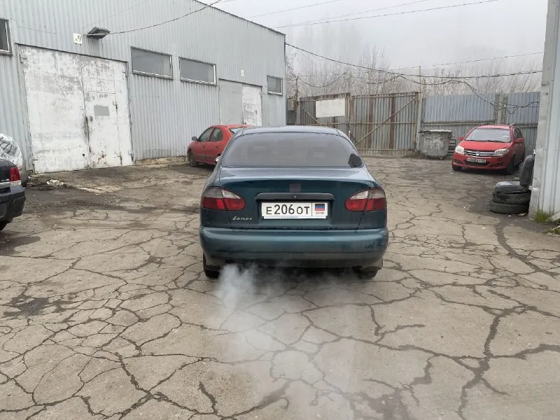 Daewoo lanos 2007 г 1.5 газ, бензин юредически чистая! новая ходовка! чуть есть рыжи, но не критично! по механике отлично не троит едет отлично цена 220т. р торг у капота! +79498535280 - фотография - 4