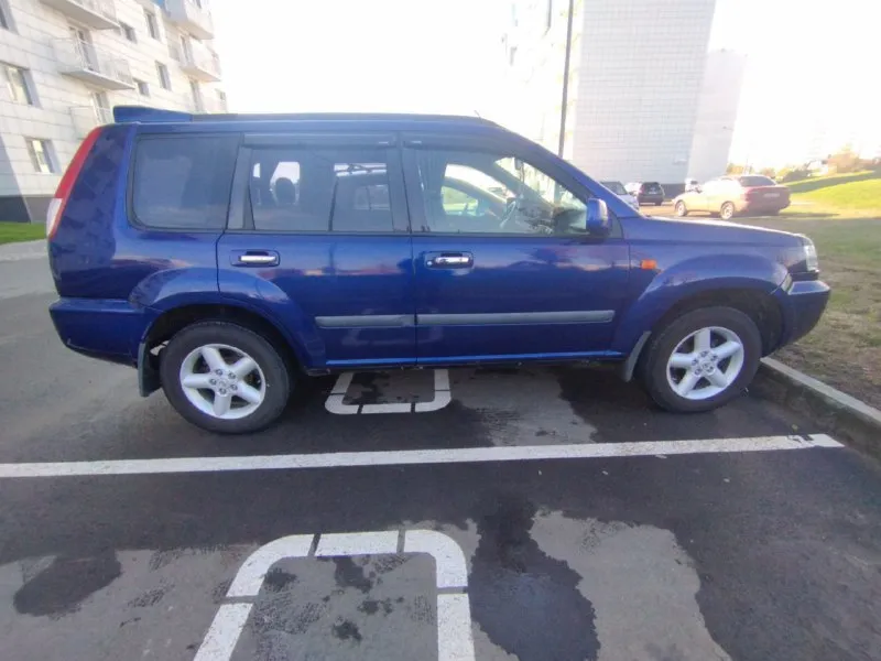 Продам nissan x-trail 2002г. машина в хорошем состоянии без ржавчины и гнили по ходовой части всё сделано 4стойки 4пружины (каяба ) тормозные диски новая рейка рулевая замовиленно днище бронька на фарах в комплекте отдаю колёса зимние на дисках два комплекта ковриков зима лето если надо саб. цена 620т. р тел +7949-635-43-13 мариуполь - фотография - 3