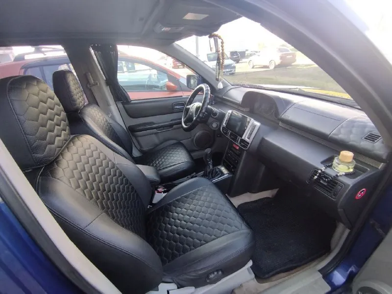 Продам nissan x-trail 2002г. машина в хорошем состоянии без ржавчины и гнили по ходовой части всё сделано 4стойки 4пружины (каяба ) тормозные диски новая рейка рулевая замовиленно днище бронька на фарах в комплекте отдаю колёса зимние на дисках два комплекта ковриков зима лето если надо саб. цена 620т. р тел +7949-635-43-13 мариуполь - фотография - 6