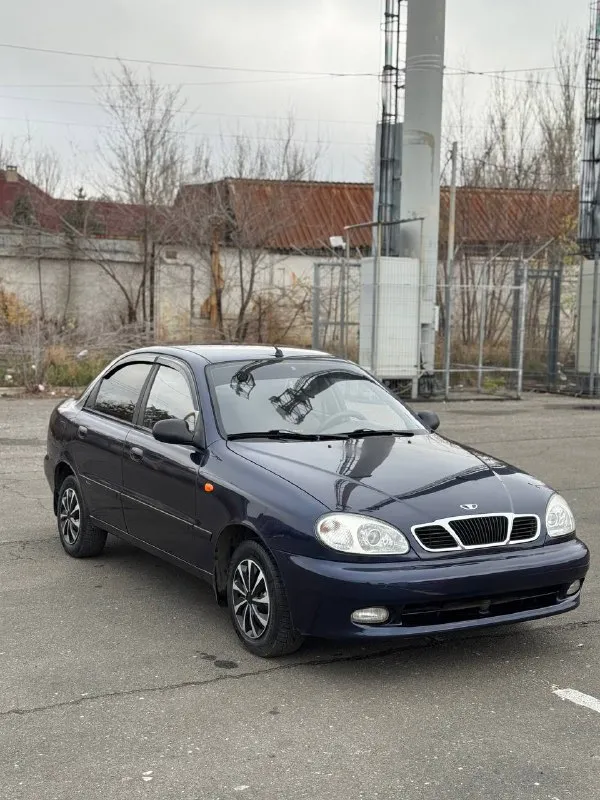 Продам daewoo lanos ( ланос )польской сборки автомобиль находится в одних руках с автосалона ! год выпуска- 2006 пробег -192.000 тыс км объем двигателя -1.5. на автомобиле установлен газ 4-поколения, форсунки “hana”❗️❗️❗️(вписан в птс ) комплектация: -гур -передние стеклоподъемники -установлена линзованая оптика( светят очень хорошо !) -фаркоп( вписан в птс) сделана шумоизоляция дверей❗️ на машине имеется выход 220w❗️ все стекла родные. ❗️ в автомобиле делать ничего не нужно, от слова совсем, сел и поехал❗️❗️❗️ машина обслуживалась своевременно. 1000 км назад была сделана замена масла в двигателе, в гур, поменял антифриз с радиатором !!! не путайте с шевроле ланосом)) автомобиль стоит уже на 180 регионе ! продажа от собственника ! комплект летней резины в подарок переоформление без проблем. цена 415.000 тыс рублей все дополнительные вопросы по телефону: +79495219479 - фотография - 7