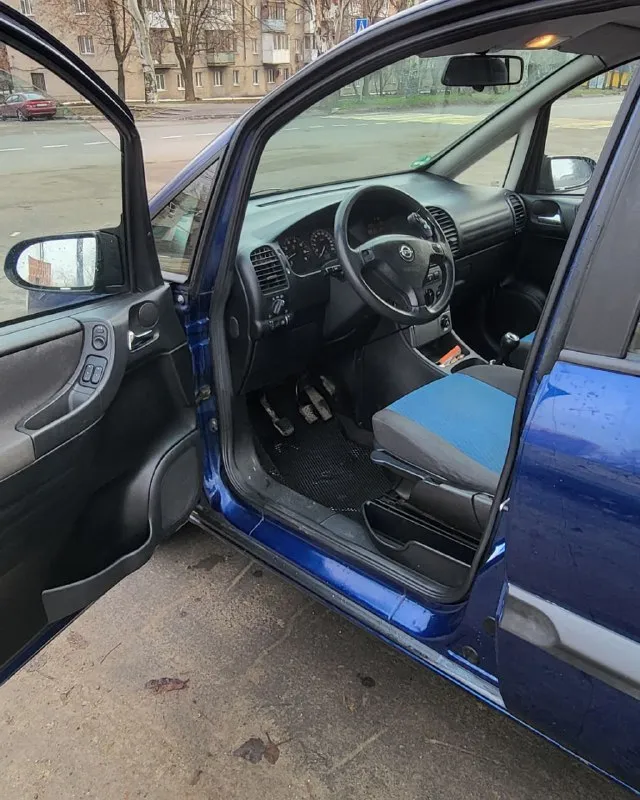 Опель зафира opel zafira 1.8 16v рестайлинг 2004 г. в. хорошее состояние авто. пригнана в 2021 году в донецк, один собственник. родной пробег, вся история обслуживания. не бит, корозии нет. донецк. 590т. р. +79493032667 - фотография - 6