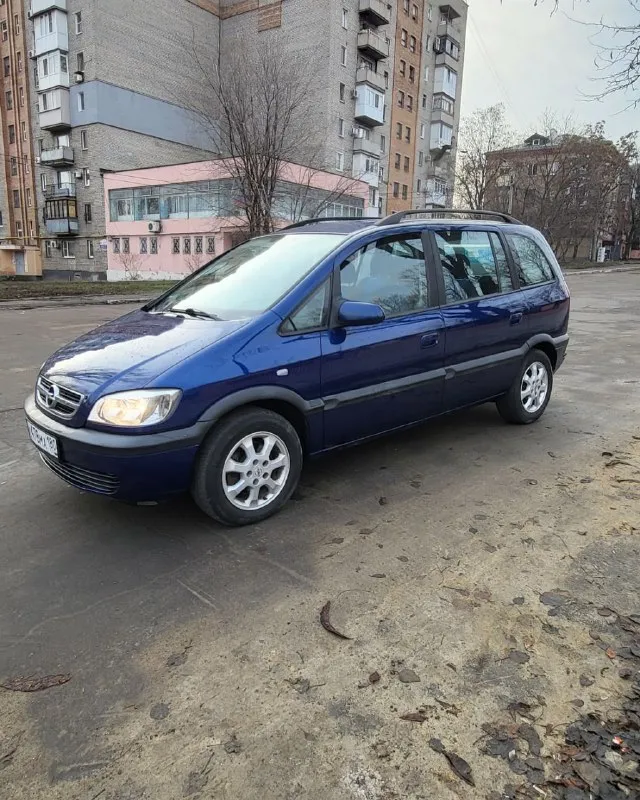 Opel зафира opel zafira 1.8 16v рестайлинг 2004 г. в. хорошее состояние авто. пригнана в 2021 году в... - фотография