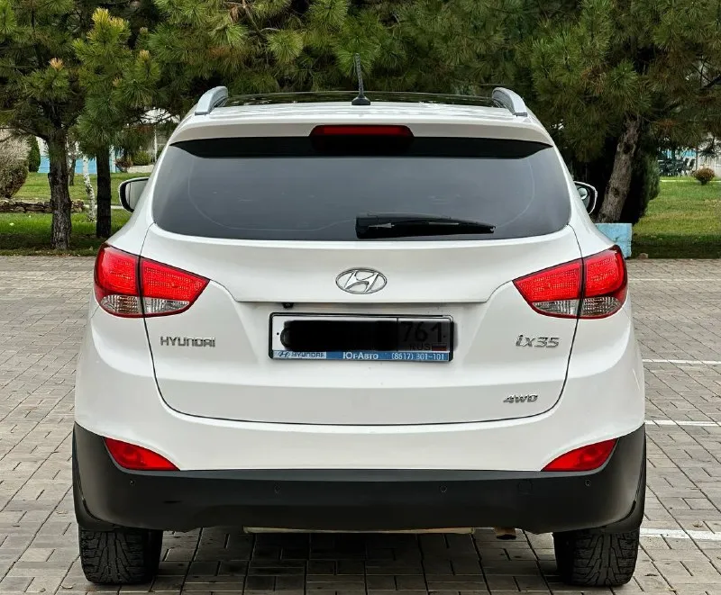 Hyundai ix35 2012год, 4wd автомобиль в отличном состоянии вложений не каких не требует обьем 2.0 бензин, двигатель работает отлично, пробег: 167тыс, км комплектация максимальная круиз контроль подогрев всех сидений кожаный салон панорама полный привод рабочий старт стоп бесключевой доступ, и многое другое с документами полностью порядок цена 1.250.000 +7949-386-25-76 - фотография - 6