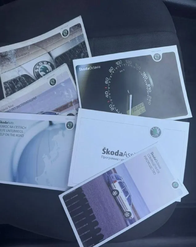 Продам skoda octavia tour 1.6 автомобиль в отличном состоянии без дефектов (гнили, коррозии, ржавчин и тд. ) за все время эксплуатации у автомобиля 2 собственника. большую часть простояла в теплом гараже. пробег:170.000 км бережное использование автомобиль не участвовал в дорожно транспортных происшествиях (без дтп) днище и пороги абсолютно целое без дыр и тд. техническая часть:без посторонних звуков и без вложений. год выпуска:2007 объем двигателя:1.6 кпп:механика 5-ти ступка привод:передний комплектация:рабочий кондиционер, усилитель руля (гур), центральный замок, электрорегулируемые зеркала, обогрев зеркал, передние электростеклоподъёмники, регулировка рулевой колонки, регулировка сидений по высоте, массажные передние сидения, хорошая акустика, обогревы стекла, подушка безопасности airbag, диски радиусом 16r резина зима michelin, сервисные книги. стоимость:625.000₽ хороший торг строго возле автомобиля. контактный номер телефона: +79494 📲 tg: 🦎 📞 звоните: +7(949)4166360 - фотография - 10