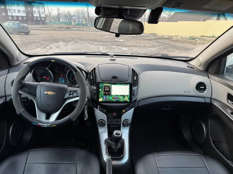 Продам : chevrolet cruze 2013 год, 1.6 мт, 262.000 км. цена : 620.000 руб торг комплект летней, зимней резины г. волноваха, могу выехать в донецк. на все вопросы отвечу в личку 89790273126 - фотография - 6