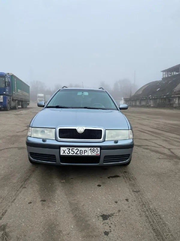 Продам skoda октавия 2003г. объем 2л круиз климат контроль газ вписан в хорошем состоянии цена 500т.... - фотография