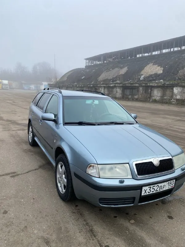 Продам skoda октавия 2003г. объем 2л круиз климат контроль газ вписан в хорошем состоянии цена 500т. р тел+79493234457 📞 звоните: +7(949)3234457 - фотография - 2