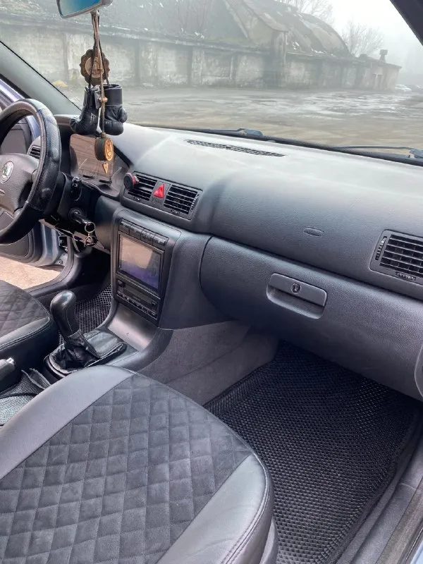 Продам skoda октавия 2003г. объем 2л круиз климат контроль газ вписан в хорошем состоянии цена 500т. р тел+79493234457 📞 звоните: +7(949)3234457 - фотография - 8