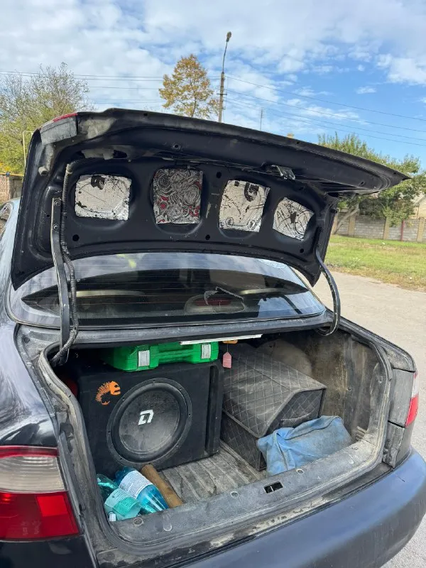 Продается ланос! я хозяин. 2008г. 1.5 в хорошем состояние! радиатор новый, эсп стоят передние! сигнализация tomahawk! музыка хорошая, сабвуфер не большой! машинка хорошая не когда не подводила!!! цена 220₽ торг 9494338782 📞 звоните: +7(949)4338782 - фотография - 2