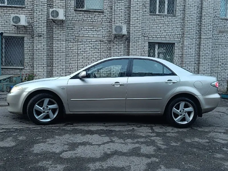Продам mazda 6 gg 2.0 2003 (140 л. с. ) ❗❗❗ я собственник! в стс птс(оригинал) вписан, второй владелец в птс✅ 2 ключа кпп 5ступка полная комплектация для этой модели:мультируль, круиз, абс, 4 эсп, подогревы передних сидений, подогрев заднего стекла, электрорегулировка зеркал, электроусилитель руля, регулировка яркости подсветки салона✅ установлен хороший и дорогой свет(led) новая зимняя резина(корейская липучка) пороги, арки без рыжиков есть возрастные моменты по лкп(небольшие сколы), ничего критичного из минусов :нет сигнализации, закрывается и открывается с ключа по коробке и двигателю нареканий нет, все работает отлично, масло от замены до замены(раз в 7 т. км) цена - 650т. р + торг💵 находится в алчевске-перевальске телефон для связи +79591827606 или лс звоните, расскажу все более подробно 📞 звоните: +7(959)1827606 - фотография - 3