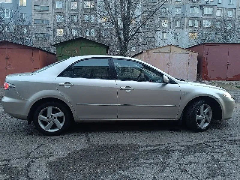 Продам mazda 6 gg 2.0 2003 (140 л. с. ) ❗❗❗ я собственник! в стс птс(оригинал) вписан, второй владелец в птс✅ 2 ключа кпп 5ступка полная комплектация для этой модели:мультируль, круиз, абс, 4 эсп, подогревы передних сидений, подогрев заднего стекла, электрорегулировка зеркал, электроусилитель руля, регулировка яркости подсветки салона✅ установлен хороший и дорогой свет(led) новая зимняя резина(корейская липучка) пороги, арки без рыжиков есть возрастные моменты по лкп(небольшие сколы), ничего критичного из минусов :нет сигнализации, закрывается и открывается с ключа по коробке и двигателю нареканий нет, все работает отлично, масло от замены до замены(раз в 7 т. км) цена - 650т. р + торг💵 находится в алчевске-перевальске телефон для связи +79591827606 или лс звоните, расскажу все более подробно 📞 звоните: +7(959)1827606 - фотография - 4