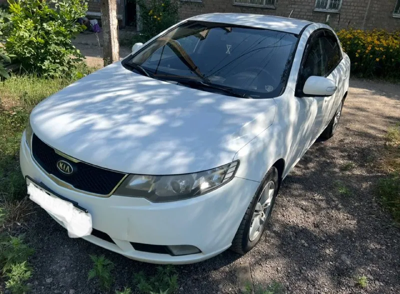 Продам kia cerato 2( kia церато), 1.6 ат 2009 г. В.
Двигатель работает отлично, коробка автомат работает отменно не пинается не тупит, передачи переключает не заметно. Кузов в хорошем состоянии гнили ржавчины нет. Отличная комплектация: сигнализация с обратной связью, климат-контроль ( всё греет холодит), гур, airbag, обогрев лобового стекла, заднего, электро зеркала, обогрев зеркал, подогрев сидений, датчик света, мультимедиа usb, aux, камера заднего вида. Автомобиль на новой зимней резине. Все остальные вопросы по телефону. Цена 670 тыс. Рублей. Быстрым будет небольшой торг у капота! Для переоформления поеду с вами в мрео.
Г. Горловка +79495625234 мобильный, telegram, whatsapp. Звонить можно в любое время.
📲 Tg: денис
📞 Звоните: +7(949)5625234 - фотография - 1
