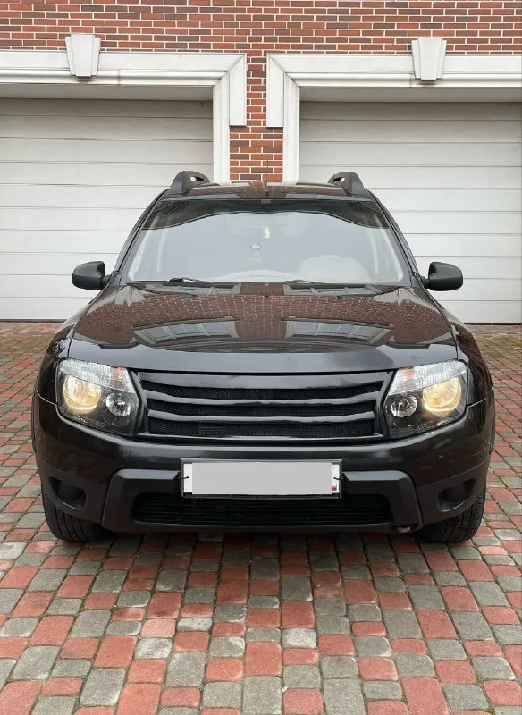 Продам - renault duster год - 2013 пробег - 168.000км объём - 2.0 1 владелец птс - оригинал полный привод - 4x4 машина в отличном состоянии, никаких вложений не требует. комплектация: электроусилитель руля, два стеклоподъемника, кондиционер, датчик света, датчик дождя, блютуз, стоит сигнализация с автозапуском, заводская магнитола, парктроники, днище, пороги в отличном состоянии, в комплекте отдам зимнюю резину практически новую на красивых дисках, отдам новый видео регистратор, купил масло и фильтра ещё не поменял так как некогда это всё отдам новому владельцу, по ходовой части не требует не каких вложений от слова совсем. большой багажник и очень вместительная, одним словом машина для себя. переоформление через мрэо цена 1 000.000 тысяч рублей осмотр г. донецк остальное по телефону +79495788575 александр - фотография - 3