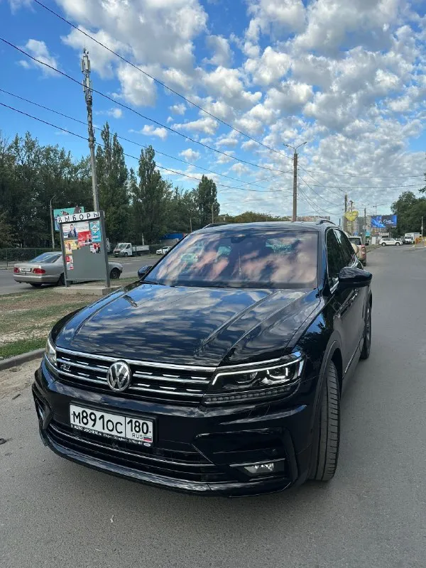 Продажа от собственника. 🏎️ volkswagen tiguan 2020 г/в | 1.5 tsi | передний привод | 70000 пробег; ☎️телефон: +79885627862; 💶цена: 3,4 млн; ✅1 собственник в германии, 1 собственник в рф (в собственности 1.5 года); 🔥 полный r-line пакет в дорестайлинге. 💫 автомобиль в топовой и уникальной комплектации для данной модификации. ✅заводской обвес r-line; ✅салон r-line; ✅премиальная музыка dynaudio; ✅панорамн. .. " style="background-image:url('//telegram. org/img/emoji/40/e29c85.png')">✅электропривод зеркал; ✅электропривод багажника с функцией открытия ногой; ✅ электрообогрев лобового стекла, стекла багажника и зеркал; ✅адаптивный круиз контроль с опцией «автопилота» в пробке; ✅адаптивный свет; ✅ умный дальний свет «dynamic light assist»; ✅все возможные датчики (свет, дождь, слепые зоны и тд); ✅все возможные ассистенты (экстренное торможение, удержание в полосе, ассистент парковки, распознание усталости, помощь при посадке и т. д); ✅к 📞 звоните: +7(988)5627862 - фотография - 2