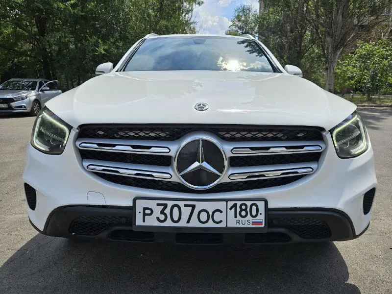 Mercedes glc 300 год выпуска: 2021 пробег: 23 000 км объём двигателя: 2.0 л turbo 9g-tronic (258л. с) кпп: автоматическая тип двигателя: бензиновый привод: задний кожаная обивка салона бортовой компьютер круиз-контроль круговые парктроники обзор 360 камера заднего вида датчики дождя, света климат-контроль 2-зонный подогрев сидений водителя и пассажира электропривод багажника электропривод зеркал ассистент контроля слепых зон бесключевой доступ 4х дверей старт/стоп голосовое управление функция экстренного торможения вluеtооth аuх мультифункциональное рулевое колесо 2 комплекта резины один владелец/эптс осмотр г. донецк днр 4.25млн. руб +79526032528 watts up/telegram +79493068712 📲 tg: @rammsteinv 📞 звоните: +7(949)3068712 - фотография - 2