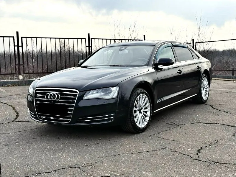 Audi a8 d4, 2012г, 3.0 бензин, коробка автомат, пробег 178000тыс состояние отличное, мотор и коробка на отлично, машина обслужена и готова к эксплуатации. новая резина. комплектация отличная адаптивные biled линзы с авто дальним светом, передняя и задняя камеры, в круг парктроник, переключение режимов подвески, рулевой рейки, мотора и коробки в мониторе, без ключевой доступ, старт-стоп, потолок с подсветкой, 4-х зонный климат, подогревы передних и задних сидений, круиз-контроль, подрулевые лепестки и т. д. переоформление без проблем, возможен расчет в мрэо цена: 1.180.000₽ возможен обмен только с вашей доплатой, на обмен цена выше телефон: +79490933831 📞 звоните: +7(949)0933831 - фотография - 3