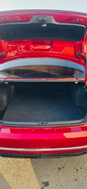 Брянка алчевск моб. +79591908437 цена1.9🍋 можно кредит или обмен volkswagen passat r-line b8 2.0 tsi коробка aisin японская, пробег 95 тысяч, пригонялась с америки в 20том году один хозяин за все время, мотор без единой ошибки масло каждые 5 тыс. масло от замены до замены ни грамма не берет, помпа в сборе заменена, коробка идеал, очень хорошая комплектация, адаптивны круиз, камеры, подогревы, полный электро пакет, климат заправлен, линзованная оптика, обвес р-лайн, 2 комплекта колес зима-лето, вся электрика работает, кузов обработан промазан дополнительно, вложений не требует, машина хозяйская ухоженная, документы без проблем. машина уже на 181 регионе 📞 звоните: +7(959)1908437 - фотография - 4