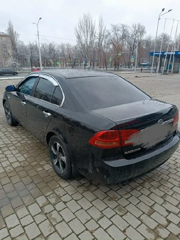 Продам kia magentis 2008 года выпуска пробег 239.000км, цена : 800 000 + торг у капота. Двигатель 2.0 л газ/бензин. На кристально чистых документах!собственник! 180 регион, имеется птс, в котором вписан газ евро 4. Автомобиль на 4+, имеются мелкие косяки. Балон газ цилиндрический на 60 литров. Двигатель обслужен, на 200 000 тысяч поменяна цепь и натяжители, помпа. Ходовая полностью обслужена! Ставились только оригинальные запчасти, в машину денег не жалел! По электрике все работает. Комплектация в машине: электро регулировка зеркал, подушки безопасности все на месте, гур, климат-контроль. Отличный комфортный семейный, реально обслуженный автомобиль! Ценник полностью соответствует состоянию❗❗❗ любые проверки приветствуются за ваш счёт! Номер телефона +79493143514 осмотр макеевка (гвардейка) и донецк (калининский район)
📞 Звоните: +7(949)3143514 - фотография - 3