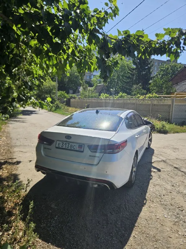 Продам kia optima sx выпуск ноябрь 2015 двигатель 2.0 turbo gdi (245л. с.) пробег 105 000км. автомобиль в хорошем состоянии, чистый и ухоженный салон. комплектация: двухзонный климат-контроль, подогрев передних и задних сидений, вентиляция передних сидений, подрулевые лепестки переключения передач, мультируль, система бесключевого доступа, обогрев руля, круиз-контроль, датчик света, датчик дождя, контроль слепых зон, камера заднего вида, электропривод и память сиденья водителя, аудиосистема usb/aux/fm/bluetooth, запуск двигателя с кнопки, антиблокировачная система тормозов (abs) и т. д. документы в порядке, без каких либо проблем, любое оформление в мрэо цена: 1.600 000р торг у капота. тел. : +79494218646 +79494006919 📲 tg: avs 📞 звоните: +7(949)4218646 - фотография - 3