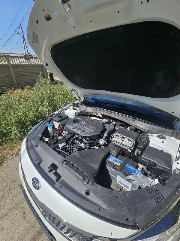 Продам kia optima sx выпуск ноябрь 2015 двигатель 2.0 turbo gdi (245л. с.) пробег 105 000км. автомобиль в хорошем состоянии, чистый и ухоженный салон. комплектация: двухзонный климат-контроль, подогрев передних и задних сидений, вентиляция передних сидений, подрулевые лепестки переключения передач, мультируль, система бесключевого доступа, обогрев руля, круиз-контроль, датчик света, датчик дождя, контроль слепых зон, камера заднего вида, электропривод и память сиденья водителя, аудиосистема usb/aux/fm/bluetooth, запуск двигателя с кнопки, антиблокировачная система тормозов (abs) и т. д. документы в порядке, без каких либо проблем, любое оформление в мрэо цена: 1.600 000р торг у капота. тел. : +79494218646 +79494006919 📲 tg: avs 📞 звоните: +7(949)4218646 - фотография - 9