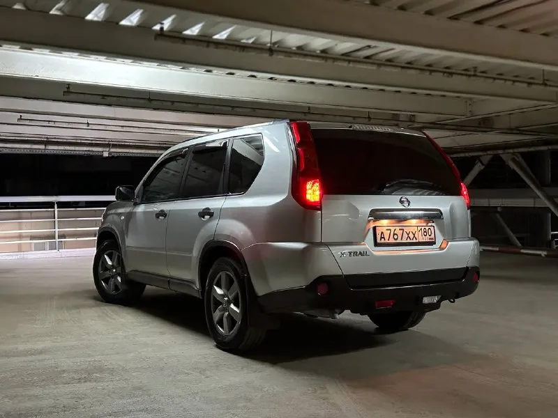 Продам: nissan x-trail 4x4 топливо: бензин / газ (вписан) год выпуска: 2008 (японская сборка) тип кпп: механика 6-ст ✅ пробег: 216.000 км - автомобиль в хорошем состоянии, надежный, экономичный, недорогой в обслуживании. 1 владелец по птс, в дтп не участвовал, гаражное хранение. масло, фильтра, свечи, антифриз, колодки - заменены неделю назад ✅ кузов: в родном окрасе. - двигатель 2.0л : цепной, работает отлично. ✅ комплектация: - кондиционер. - круиз-контроль, омыватель фар, датчик света, датчик дождя, парктронник, ксенон. - подогрев сидений. - мультимедиа: навигация, камера зад. вида, bluetooth, usb. - 2 комплекта ключей - 2 комплекта колес ✅ документы: птс - оригинал, машина местная, зеркальные номера в подарок 🎁 - продажа только с переоформлением в мрео❗ 📍осмотр в г. донецк, калининский р-н. цена: 950.000 руб (торг у авто) 📞🇷🇺звоните: +7 (949) 394-79-04 - фотография - 2