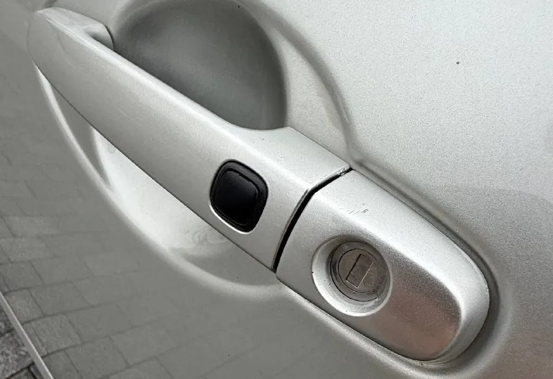 Toyota auris год 2008 объем : 1.6 ⛽️ бензин лошадиных сил : 124 💪 коробка автомат 🔥🔥🔥 привод передний пробег : 174 тысяч километров 4-электро стекло подъемника бесключевой доступ заводиться с кнопки ( стартстоп ) подогревы передних сидений электро регулировка зеркал центральным замок линзовая оптика подогрев заднего стекла и боковых зеркал коробка полностью обслужена на пробеге 170 тысяч км также замена свечей, всех жидкостей и фильтров. готова к любым проверкам на вашем сто юридически чистая / продажа с переоформлением в мрэо цена : 700.000 возможна покупка в кредит !!! евгений +7 (949) 378-43-53 г. донецк 📞 звоните: +7(949)3784353 - фотография - 7