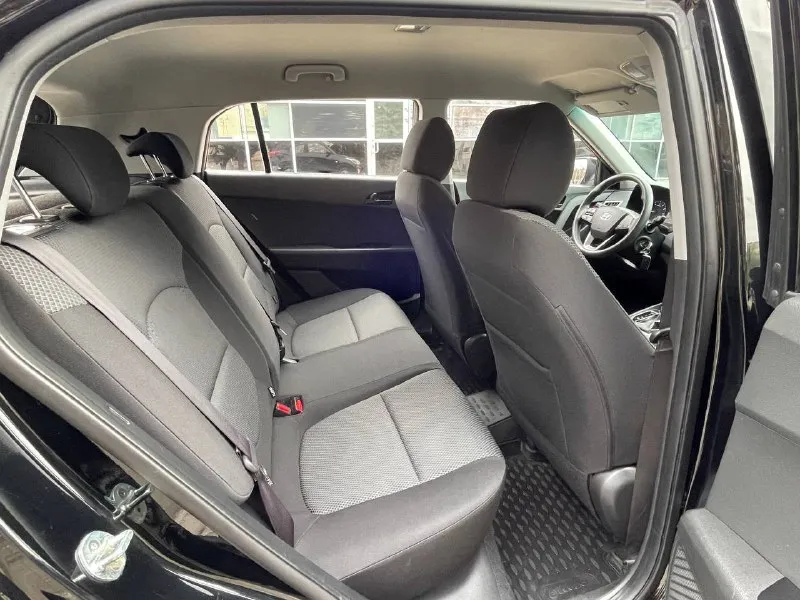 +79495236393 в продаже в городе донецке hyundai creta 1.6 бензин 123 л. с. коробка автомат айсин 6 ступенчатый 2017 год вся в родной краске каждая единица кузова в родной заводской краске! один хозяин! машинка вся в оригинале была бережная эксплуатация! пробег 132 тыс км родной оригинальный проверенный пробег! кузов в идеальном состоянии! весь в отражений ! днище идеальное гаражное хранение ! салон в идеальном состоянии в машине не курили ! машина очень ухоженная ! два ключа сервисные книги! резина новая летняя кумхо, камера заднего вида, кондиционер рабочий, подогревы сидений, подогревы всех зеркал, датчик давления в шинах полный бортовой компьютер, мульти руль, полная мульти медиа, гарнитура свободные руки, состояние по всем параметрам отличное без единого вложения! двигатель коробка и ходовая часть все в идеальном состоянии! машинка в отличном состоянии тот кто приобретёт будет очень доволен, постоянный учёт полное переоформление в мрэо два комплекта резины цена 1 680 000 руб торг +79495236393 - фотография - 10