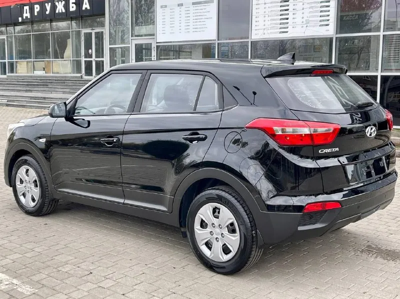+79495236393 в продаже в городе донецке hyundai creta 1.6 бензин 123 л. с. коробка автомат айсин 6 ступенчатый 2017 год вся в родной краске каждая единица кузова в родной заводской краске! один хозяин! машинка вся в оригинале была бережная эксплуатация! пробег 132 тыс км родной оригинальный проверенный пробег! кузов в идеальном состоянии! весь в отражений ! днище идеальное гаражное хранение ! салон в идеальном состоянии в машине не курили ! машина очень ухоженная ! два ключа сервисные книги! резина новая летняя кумхо, камера заднего вида, кондиционер рабочий, подогревы сидений, подогревы всех зеркал, датчик давления в шинах полный бортовой компьютер, мульти руль, полная мульти медиа, гарнитура свободные руки, состояние по всем параметрам отличное без единого вложения! двигатель коробка и ходовая часть все в идеальном состоянии! машинка в отличном состоянии тот кто приобретёт будет очень доволен, постоянный учёт полное переоформление в мрэо два комплекта резины цена 1 680 000 руб торг +79495236393 - фотография - 3