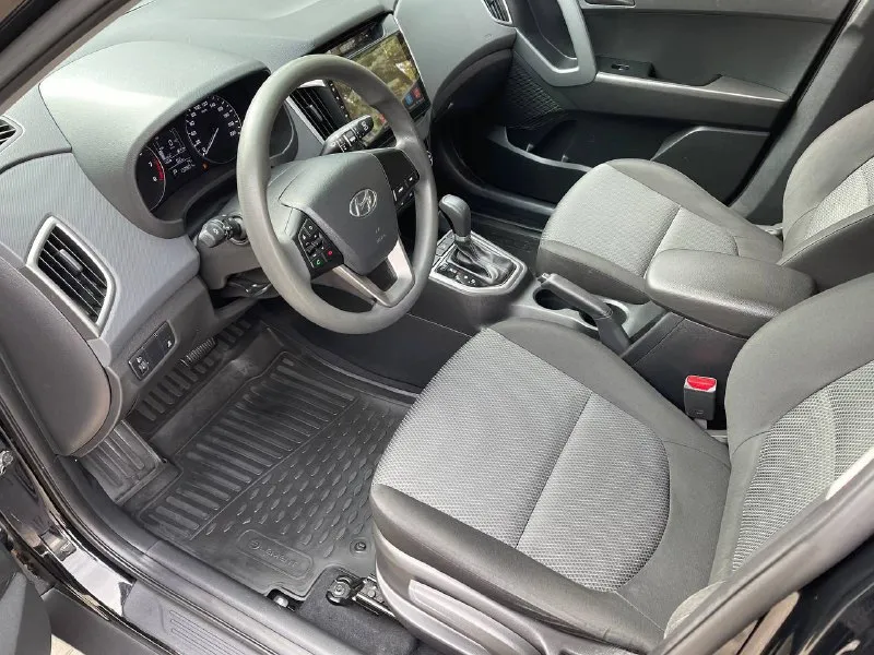 +79495236393 в продаже в городе донецке hyundai creta 1.6 бензин 123 л. с. коробка автомат айсин 6 ступенчатый 2017 год вся в родной краске каждая единица кузова в родной заводской краске! один хозяин! машинка вся в оригинале была бережная эксплуатация! пробег 132 тыс км родной оригинальный проверенный пробег! кузов в идеальном состоянии! весь в отражений ! днище идеальное гаражное хранение ! салон в идеальном состоянии в машине не курили ! машина очень ухоженная ! два ключа сервисные книги! резина новая летняя кумхо, камера заднего вида, кондиционер рабочий, подогревы сидений, подогревы всех зеркал, датчик давления в шинах полный бортовой компьютер, мульти руль, полная мульти медиа, гарнитура свободные руки, состояние по всем параметрам отличное без единого вложения! двигатель коробка и ходовая часть все в идеальном состоянии! машинка в отличном состоянии тот кто приобретёт будет очень доволен, постоянный учёт полное переоформление в мрэо два комплекта резины цена 1 680 000 руб торг +79495236393 - фотография - 4