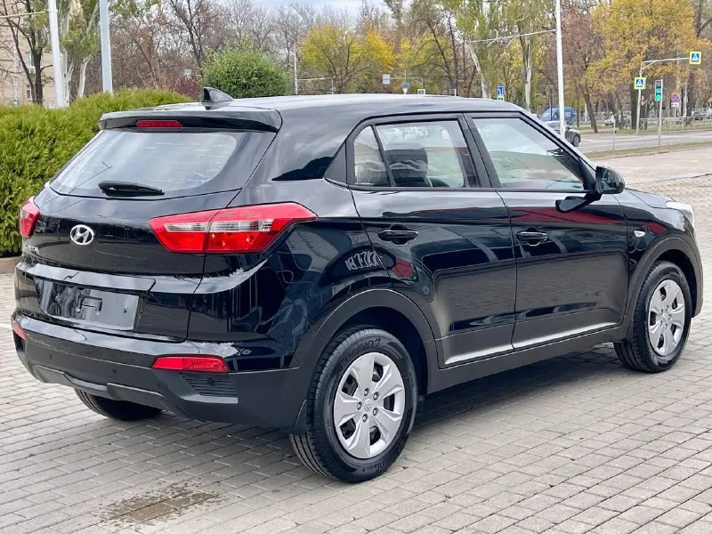 +79495236393 в продаже в городе донецке hyundai creta 1.6 бензин 123 л. с. коробка автомат айсин 6 ступенчатый 2017 год вся в родной краске каждая единица кузова в родной заводской краске! один хозяин! машинка вся в оригинале была бережная эксплуатация! пробег 132 тыс км родной оригинальный проверенный пробег! кузов в идеальном состоянии! весь в отражений ! днище идеальное гаражное хранение ! салон в идеальном состоянии в машине не курили ! машина очень ухоженная ! два ключа сервисные книги! резина новая летняя кумхо, камера заднего вида, кондиционер рабочий, подогревы сидений, подогревы всех зеркал, датчик давления в шинах полный бортовой компьютер, мульти руль, полная мульти медиа, гарнитура свободные руки, состояние по всем параметрам отличное без единого вложения! двигатель коробка и ходовая часть все в идеальном состоянии! машинка в отличном состоянии тот кто приобретёт будет очень доволен, постоянный учёт полное переоформление в мрэо два комплекта резины цена 1 680 000 руб торг +79495236393 - фотография - 8