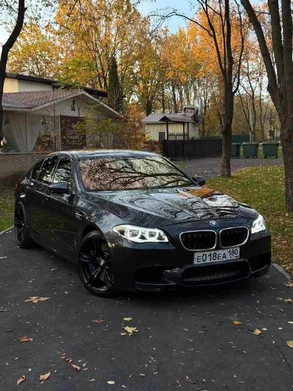 Продам легендарный автомобиль bmw m5 в кузове f10. год выпуска 2012. пробег 135.000км машина в отлич... - фотография