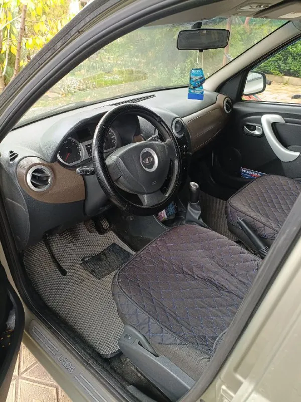 Продам очень надёжный авто не требующий вложении. лада ларгус 2014. объем 1.6. мотор (к4м) коробка и все остальное -рено. комплектация максимальная. 7 мест. пробег 195. осмотр енакиево. цена 780000(бокс за дополнительную плату). интересует обмен на виваро, трафик, вито пассажир. +79493875277. - фотография - 4