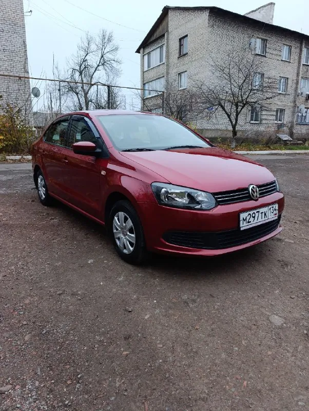 Продам фольксваген поло 2012 г. в пробег 56 тысяч. мотор 1.6 механика. состояние очень хорошее, почт... - фотография