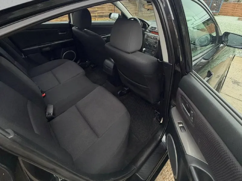 Мазда 3 автомат, 1 хозяин без дтп зеленая автотека, вся в родной краске кроме одного элемента пробег 220 в хорошем состоянии. цена 600 тысяч мариуполь через час будет в бердянске номер для связи +79785153138 - фотография - 5