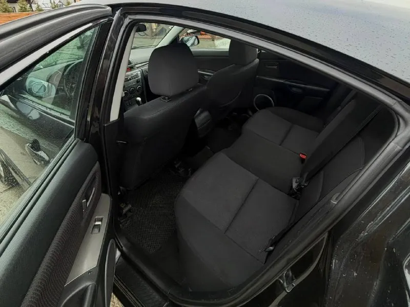 Мазда 3 автомат, 1 хозяин без дтп зеленая автотека, вся в родной краске кроме одного элемента пробег 220 в хорошем состоянии. цена 600 тысяч мариуполь через час будет в бердянске номер для связи +79785153138 - фотография - 7